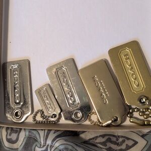 🍍🍍🍍🍍Coach Metal Gold & Silver Tags🍍🍍🍍🍍